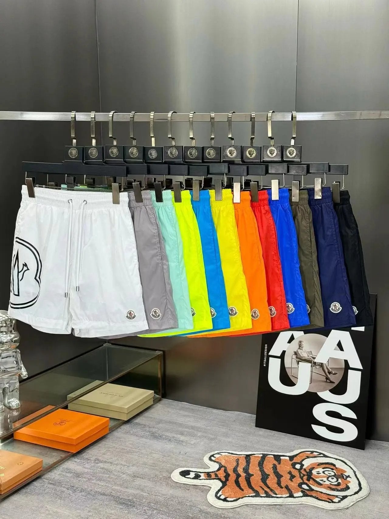 MONCL SHORTS (2)