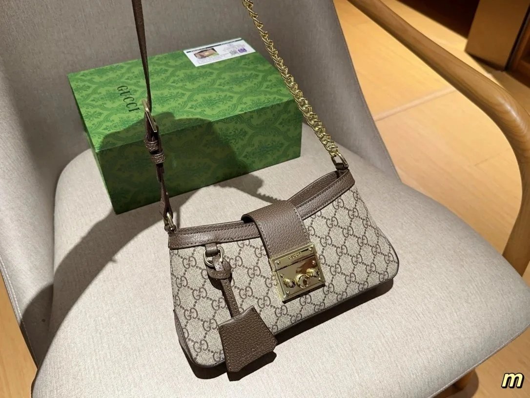 GUC Handbags (6) 16