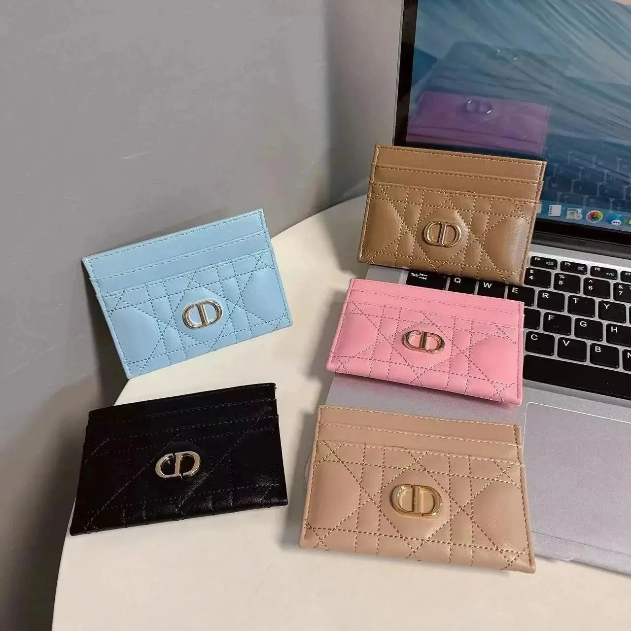DIO CARDHOLDER (1) 8
