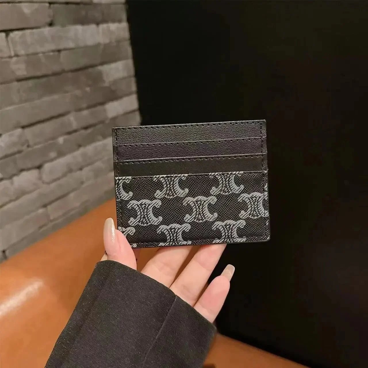 DIO CARDHOLDER (1) 46