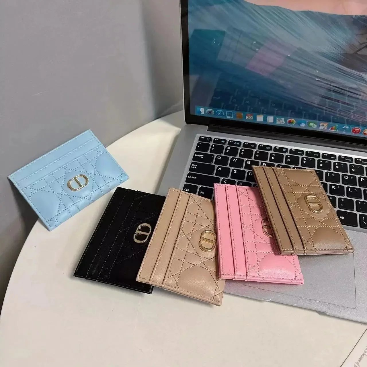 DIO CARDHOLDER (1) 7