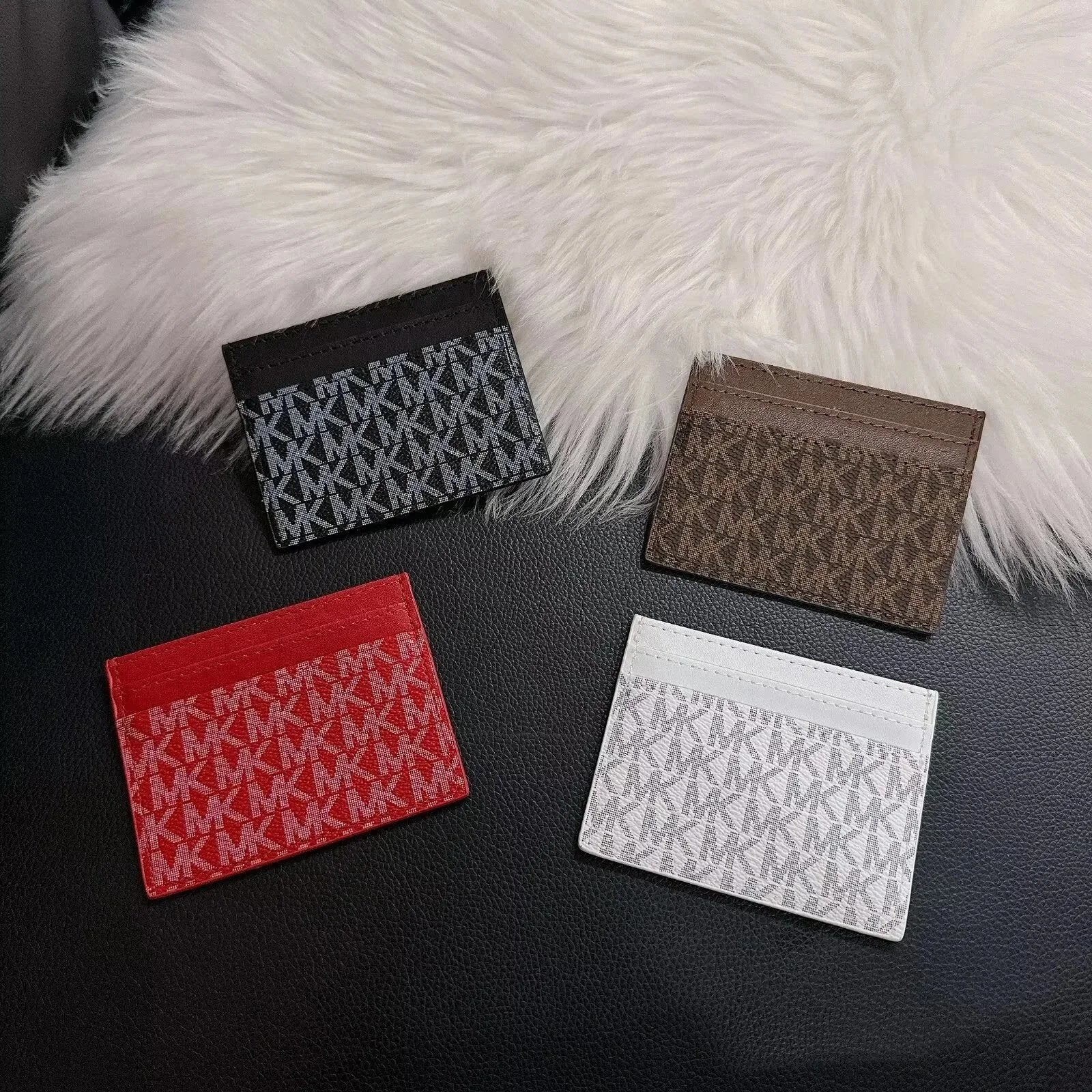 DIO CARDHOLDER (1) 12