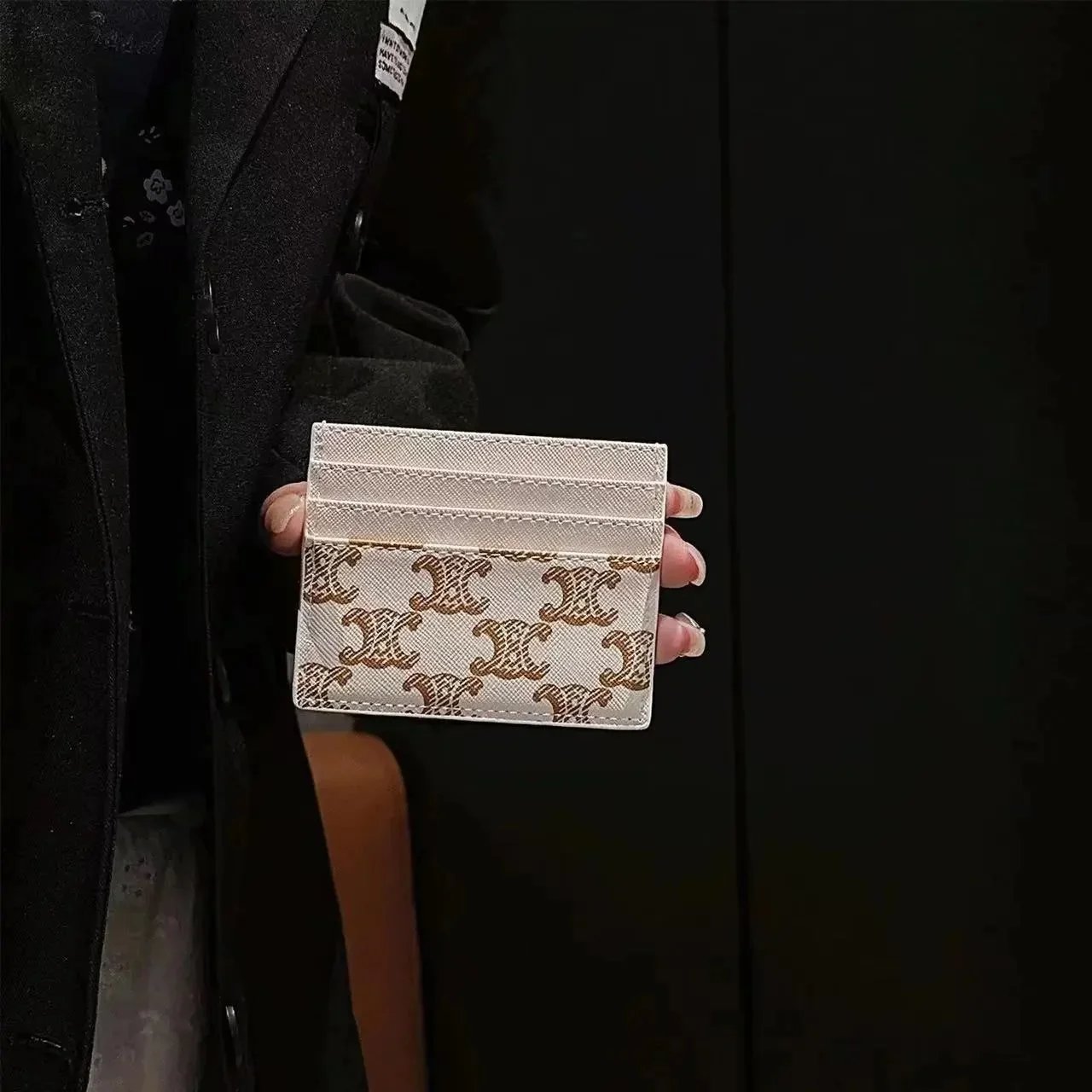 DIO CARDHOLDER (1) 40