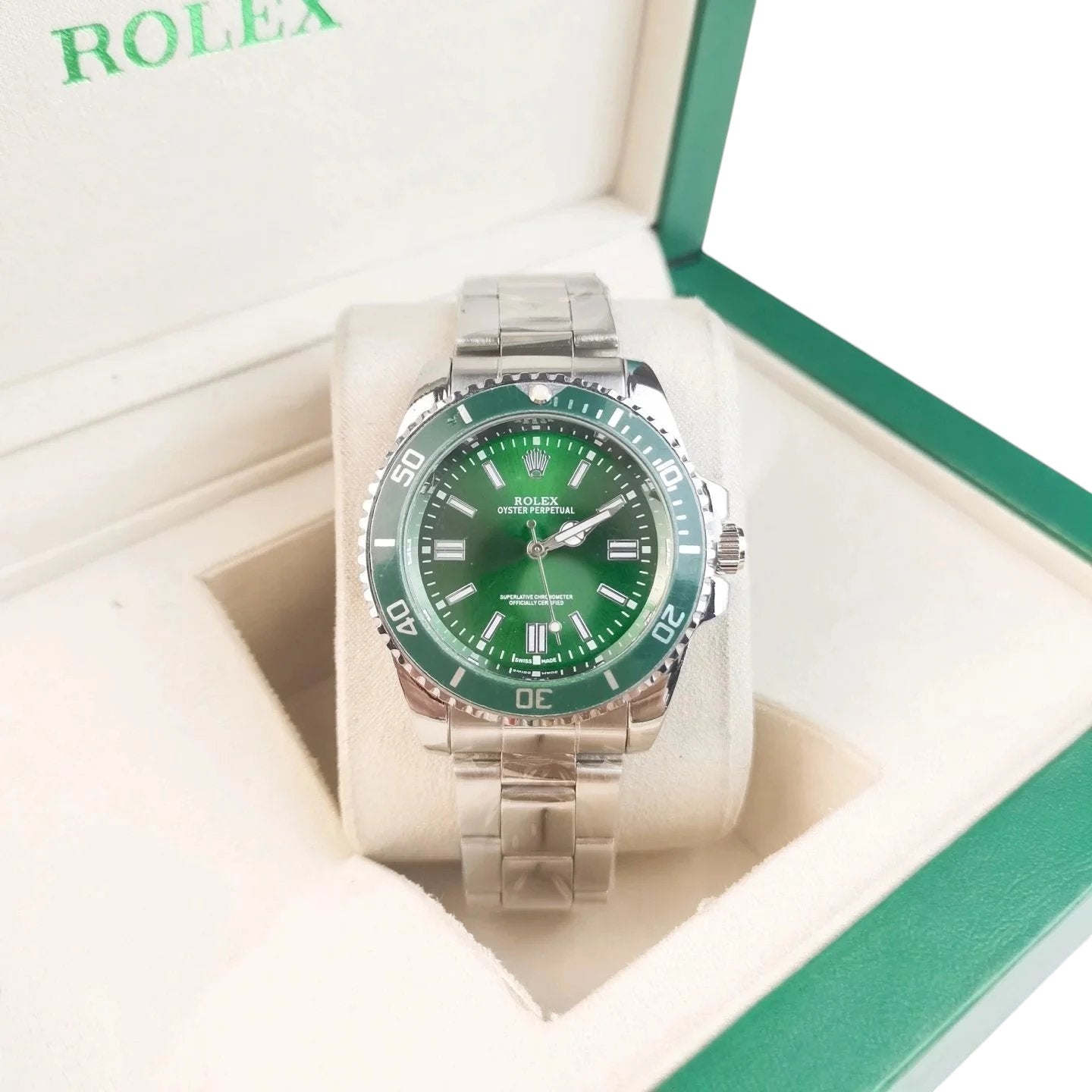R WATCH (1) 26