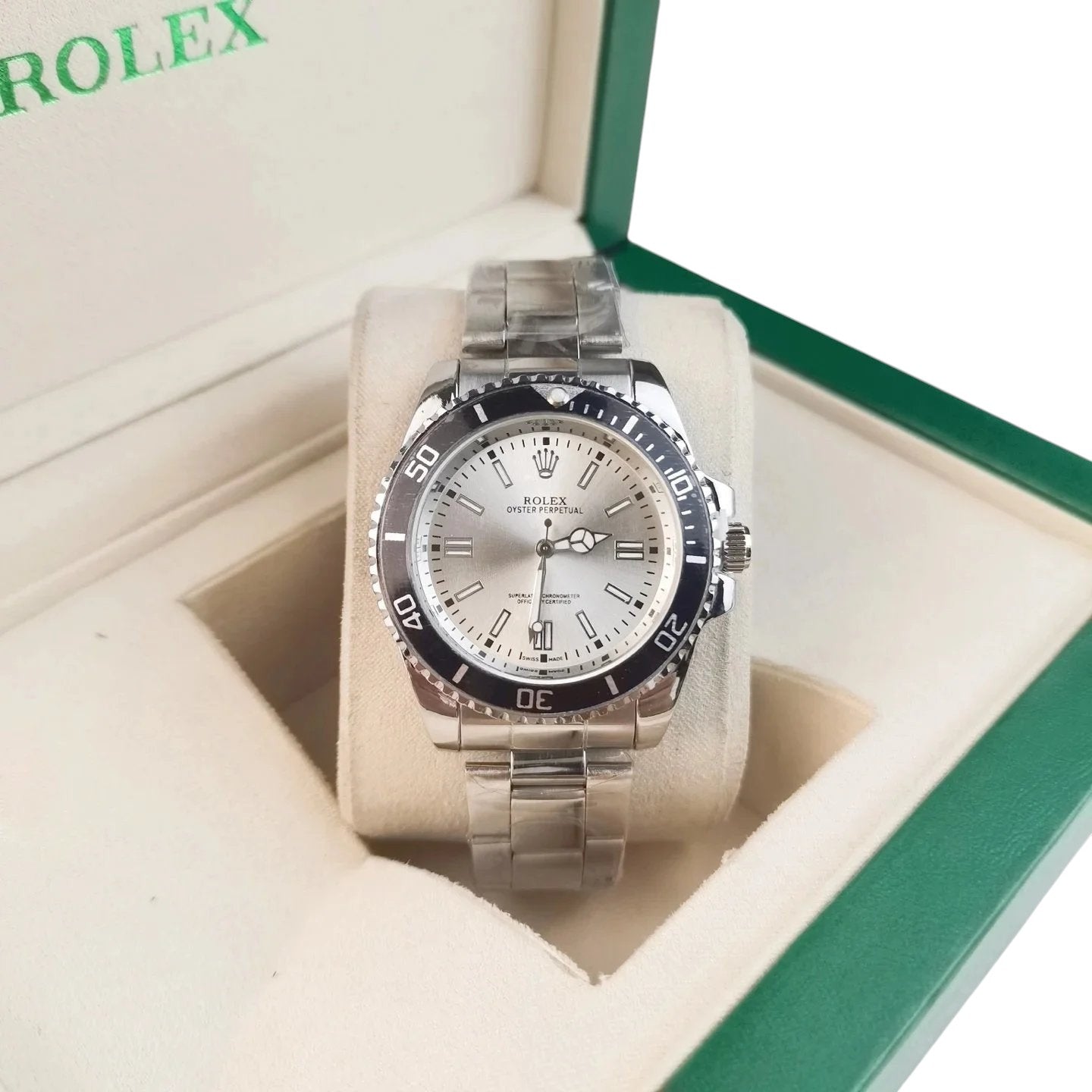 R WATCH (1) 27