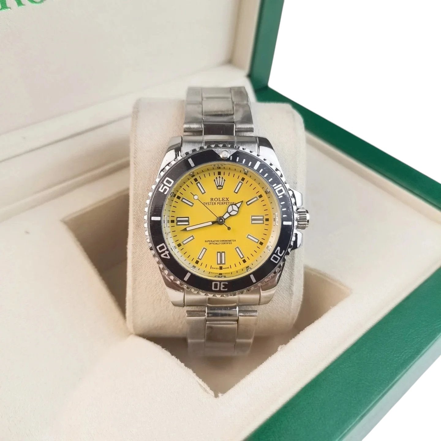 R WATCH (1) 28