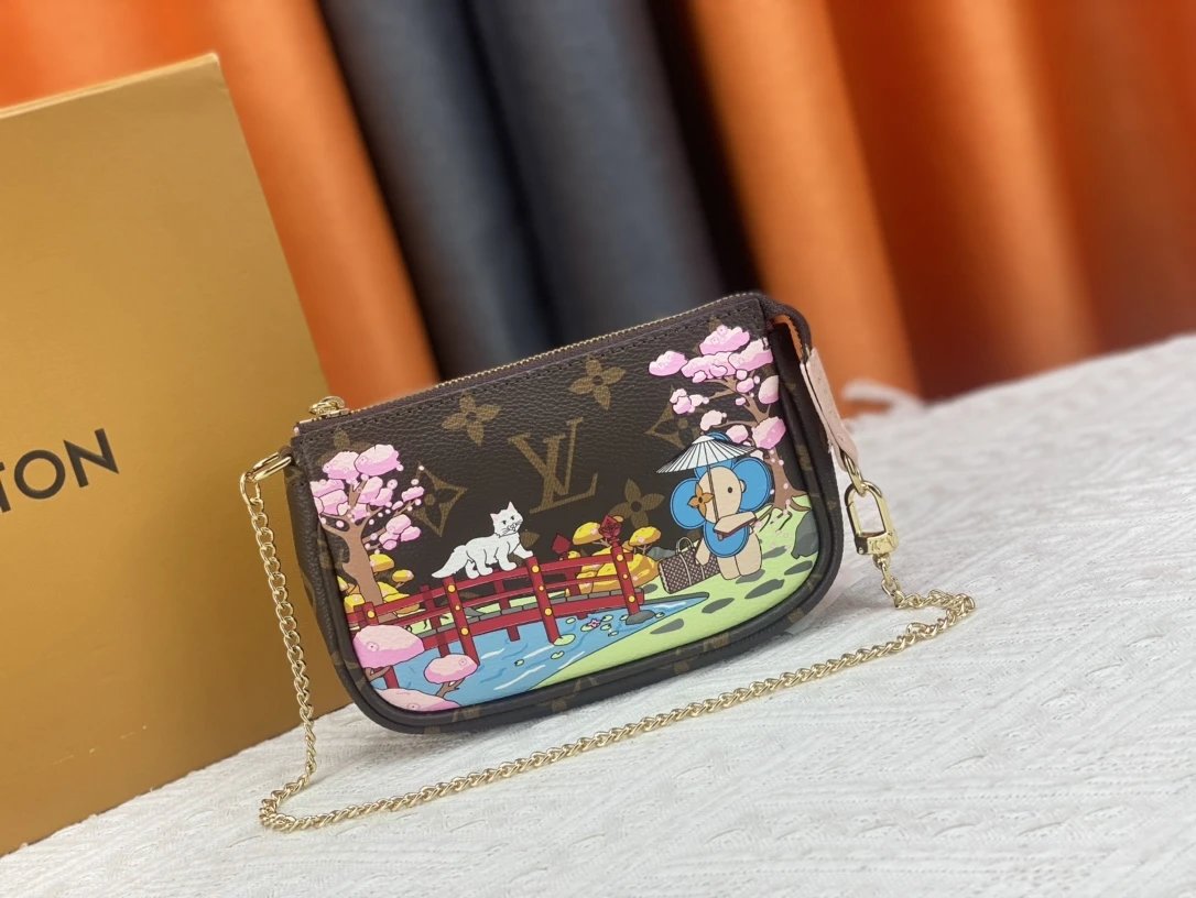 VL Crossbody Bags (7) 7