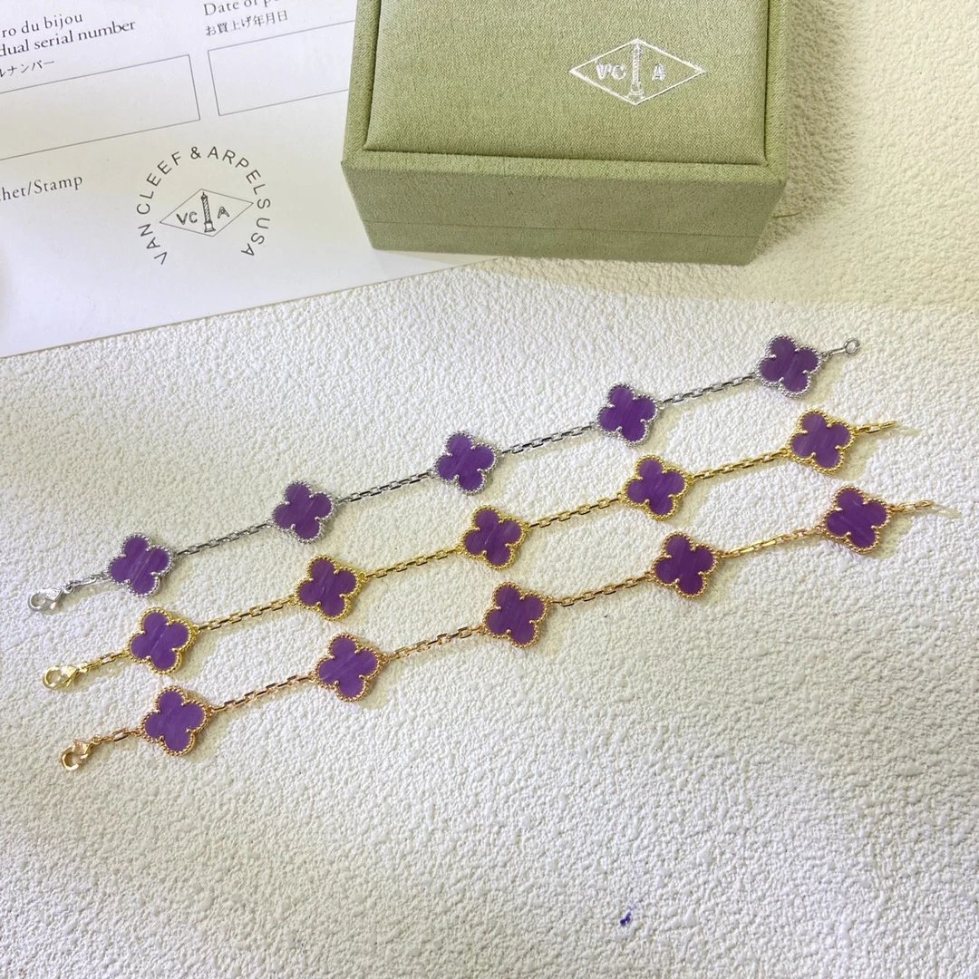 VAN CHE NECKLACES (1) 3