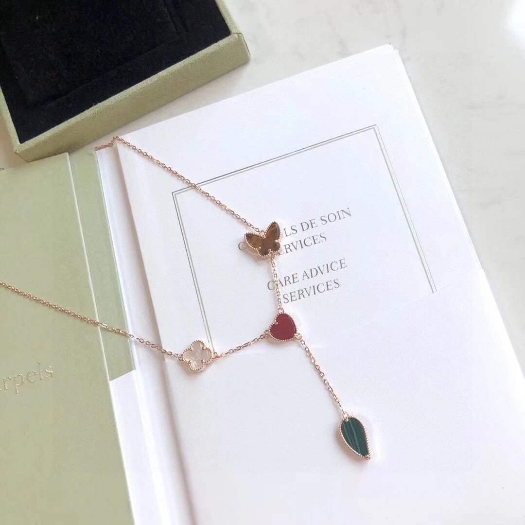 VAN CHE NECKLACES (1) 10