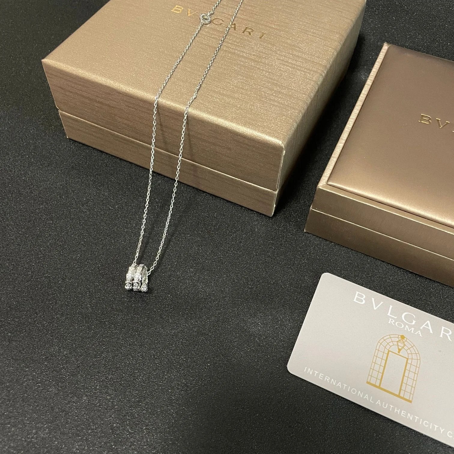 BVL NECKLACES (1) 12
