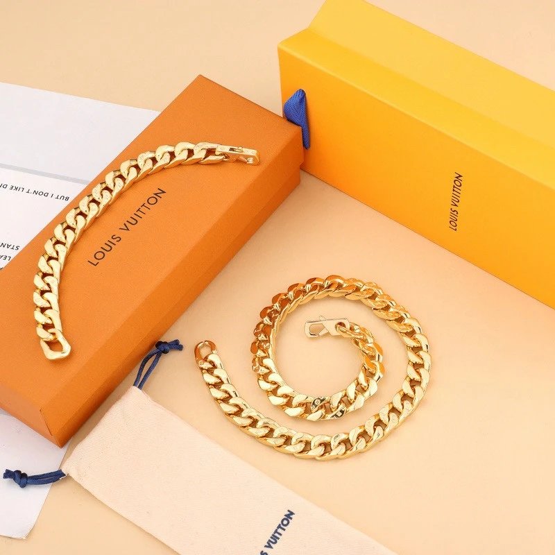 VL BRACELETS (2) 16