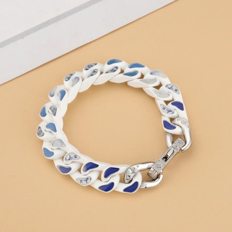 VL BRACELETS (2) 4