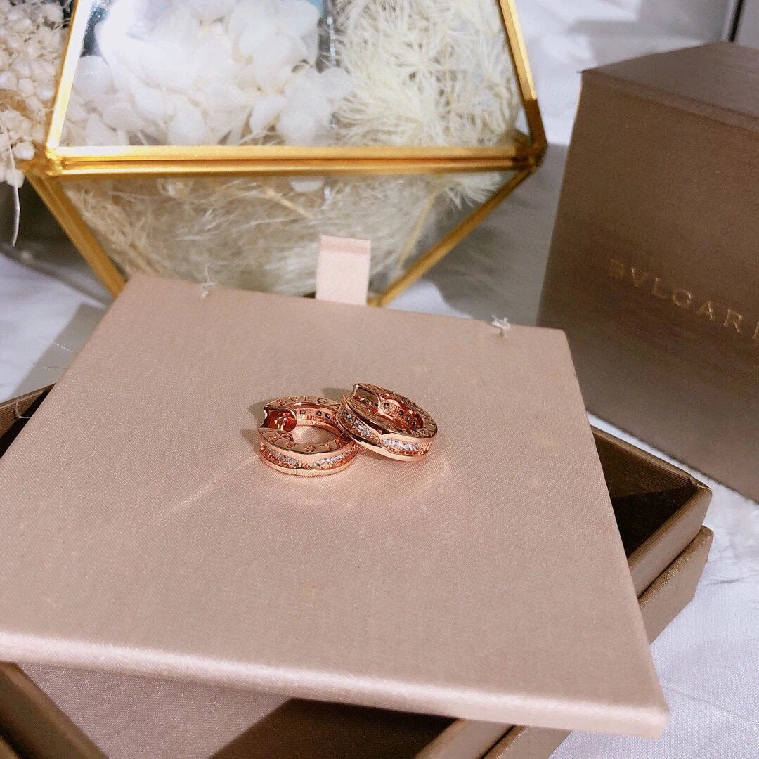 BVL NECKLACES (1) 31