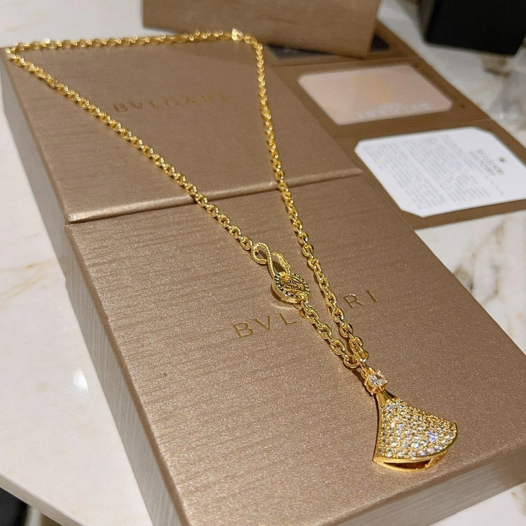 BVL NECKLACES (1) 16