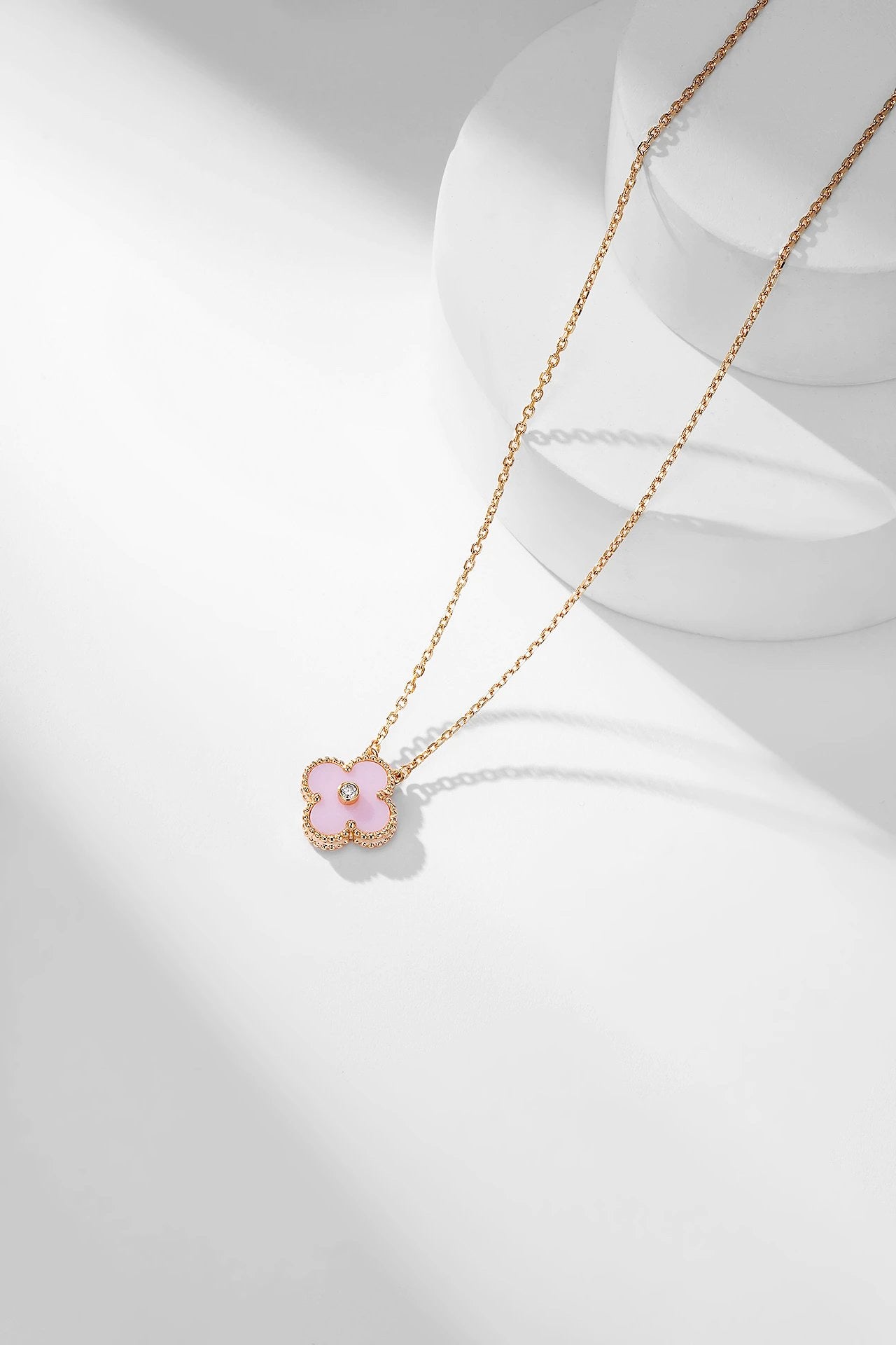 VAN CHE NECKLACES (1) 6