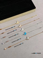 VAN CHE Women's Necklaces