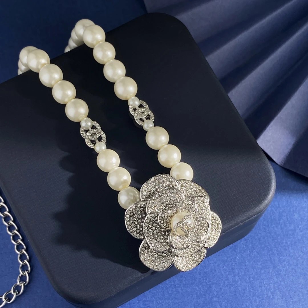 CHAN NECKLACES (2) 36