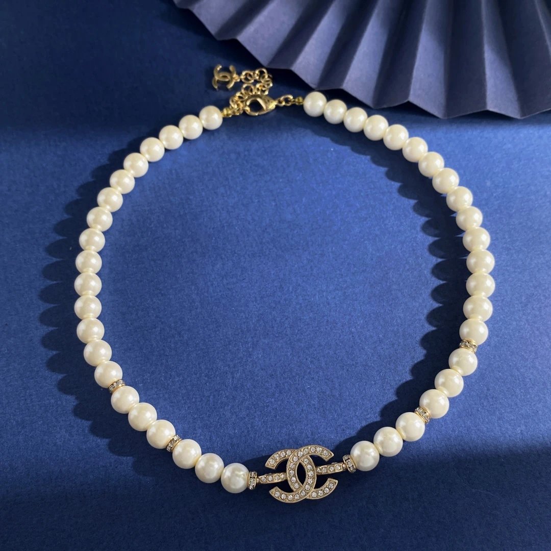 CHAN NECKLACES (2) 41