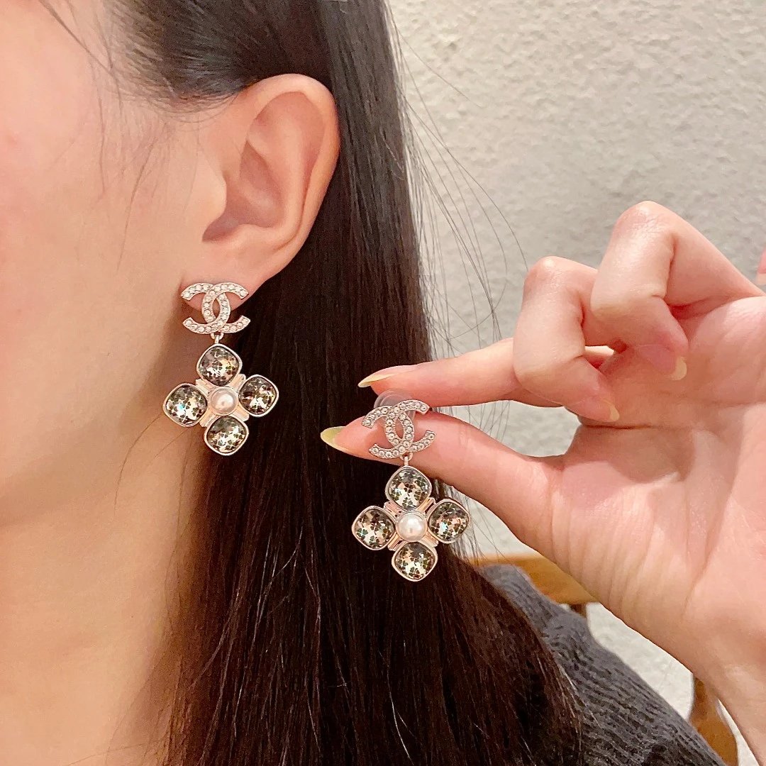 CHAN NECKLACES (2) 28