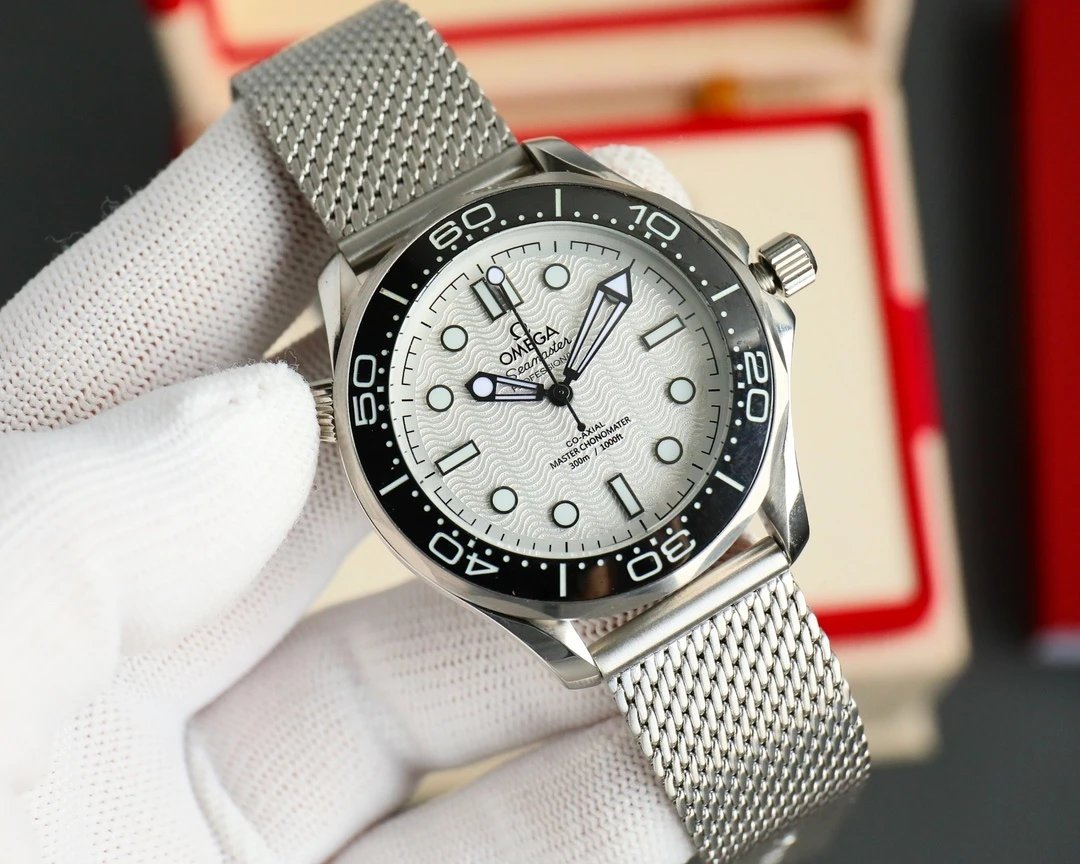 OME WATCH (1) 21