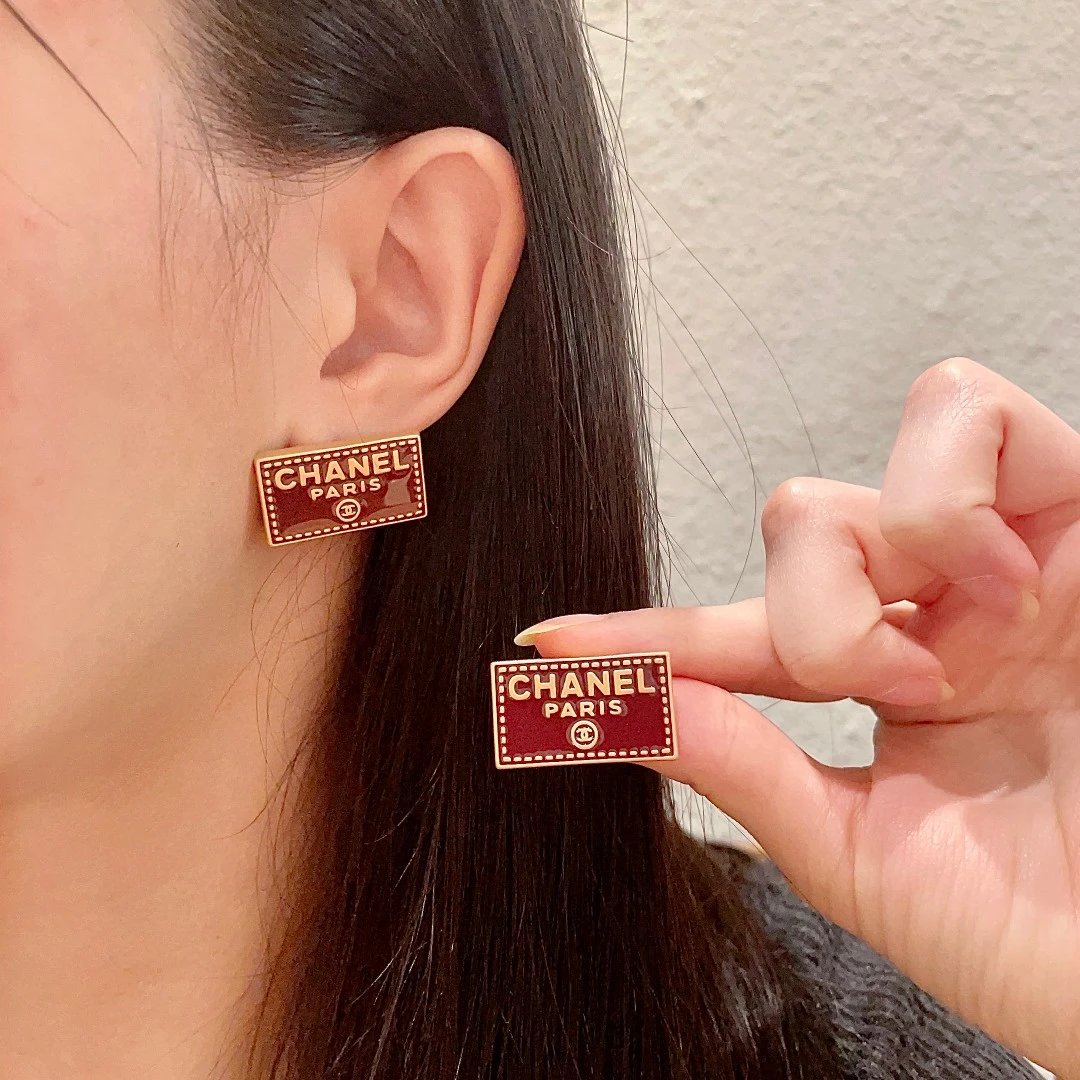 CHAN NECKLACES (2) 27