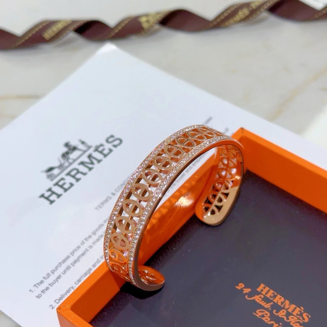 HERM BRACELETS (1) 10