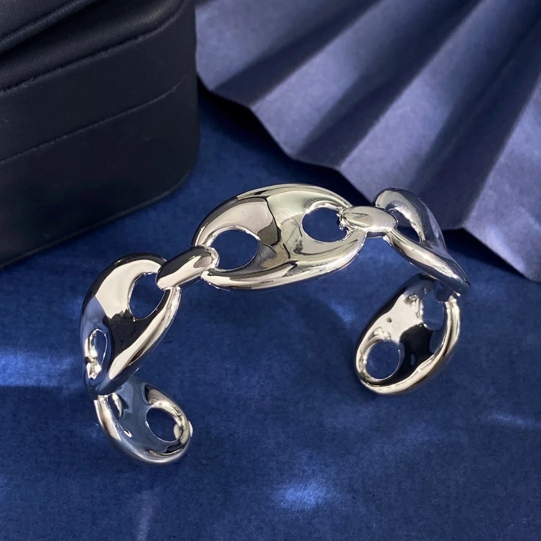 HERM Luxury Bracelets