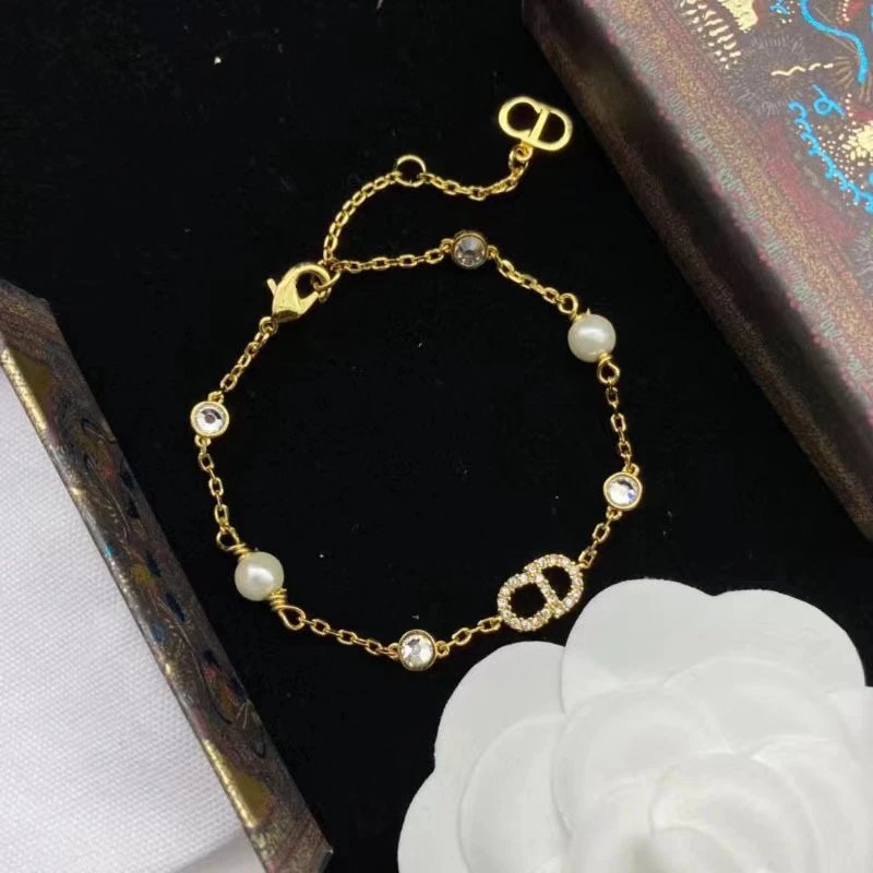 VL BRACELET (1) 13