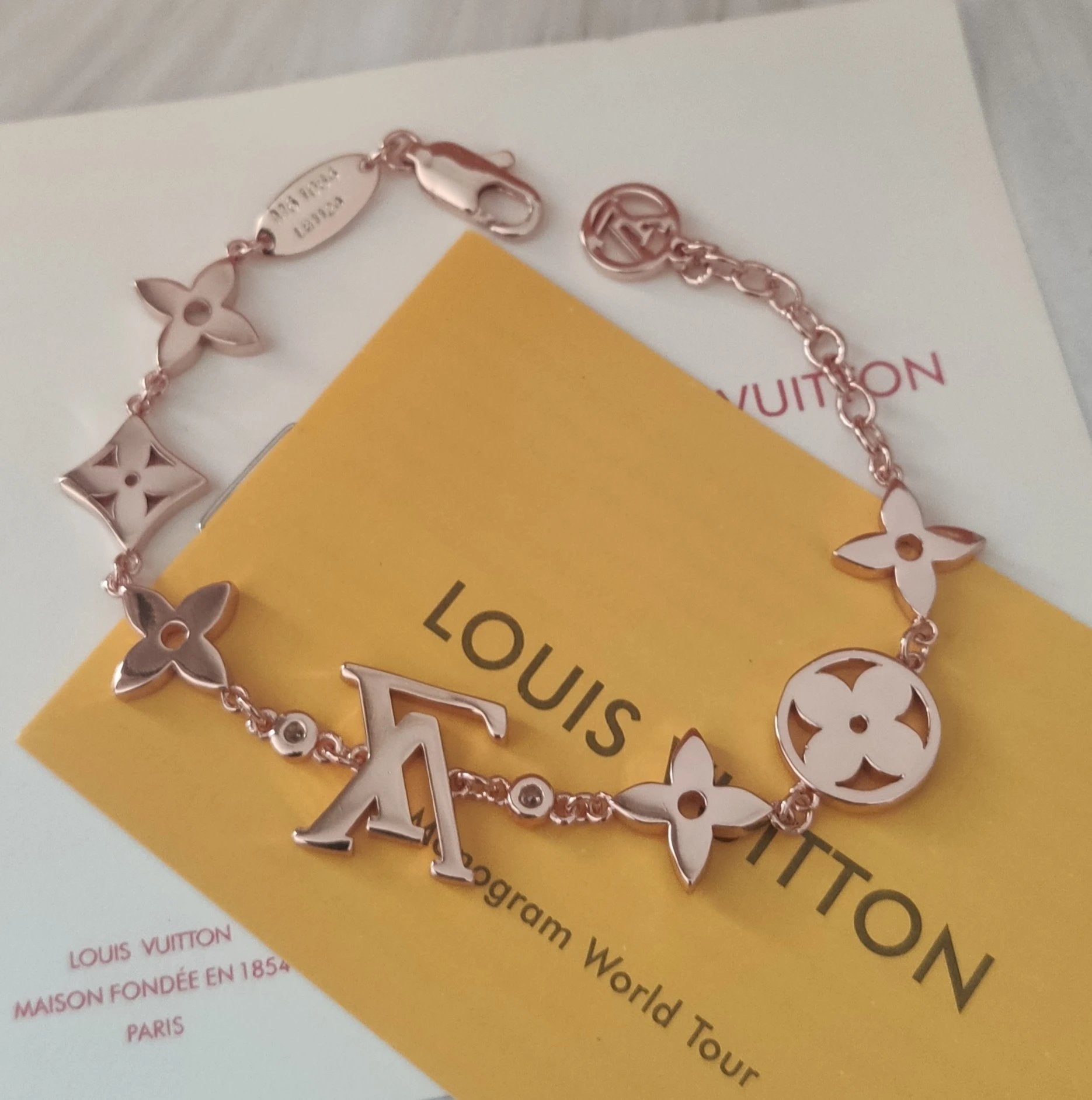 VL BRACELET (1) 9