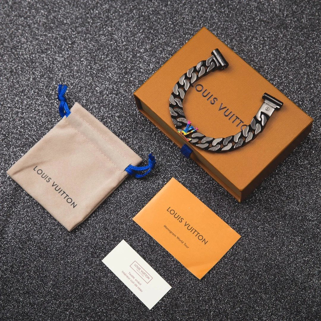 VL BRACELET (1) 17