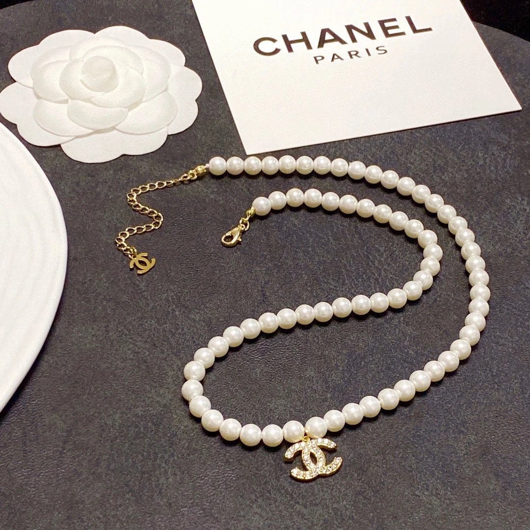 CHAN NECKLACES (1) 25