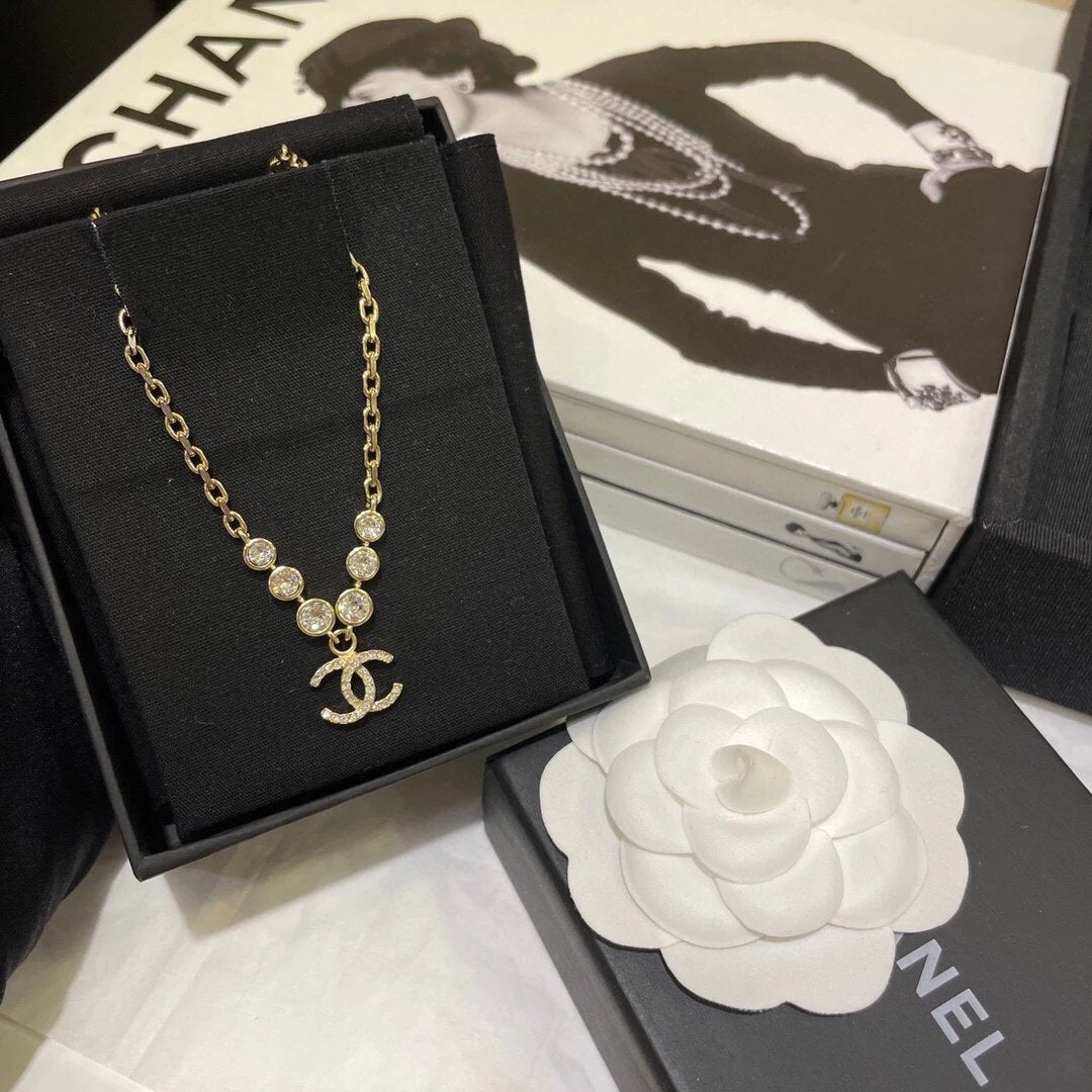 CHAN NECKLACES (1) 11