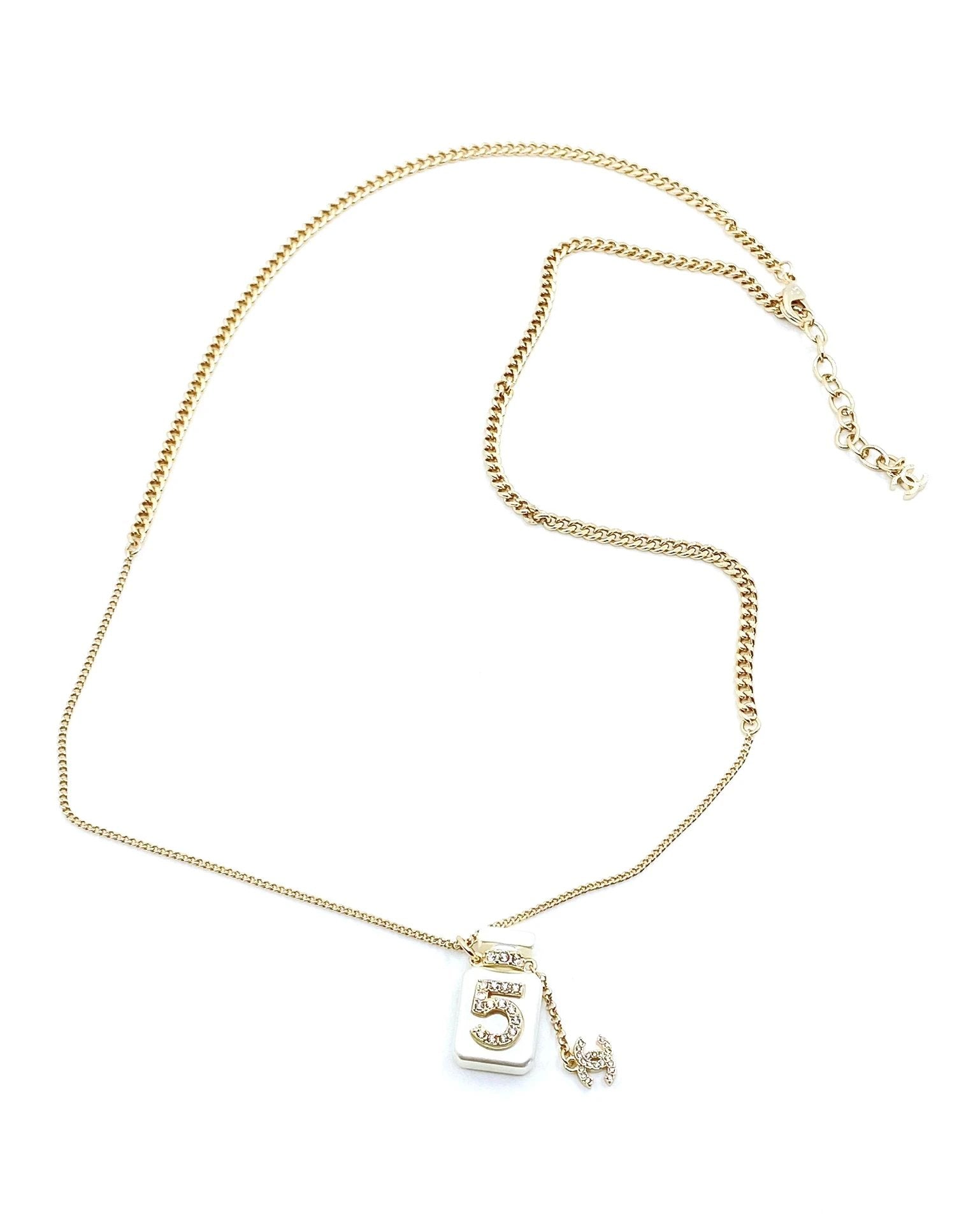 CHAN NECKLACES (1) 8