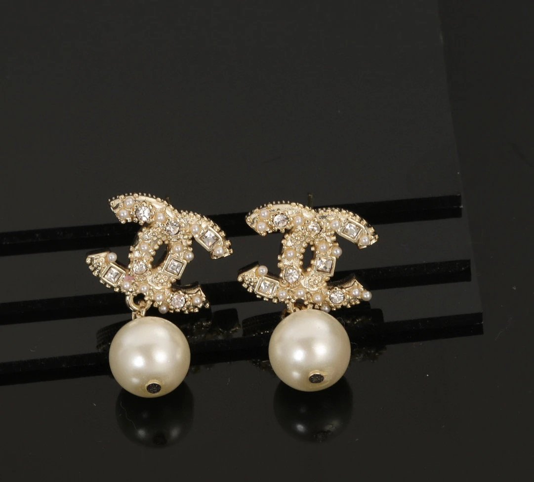 CHAN EARRINGS (1) 8