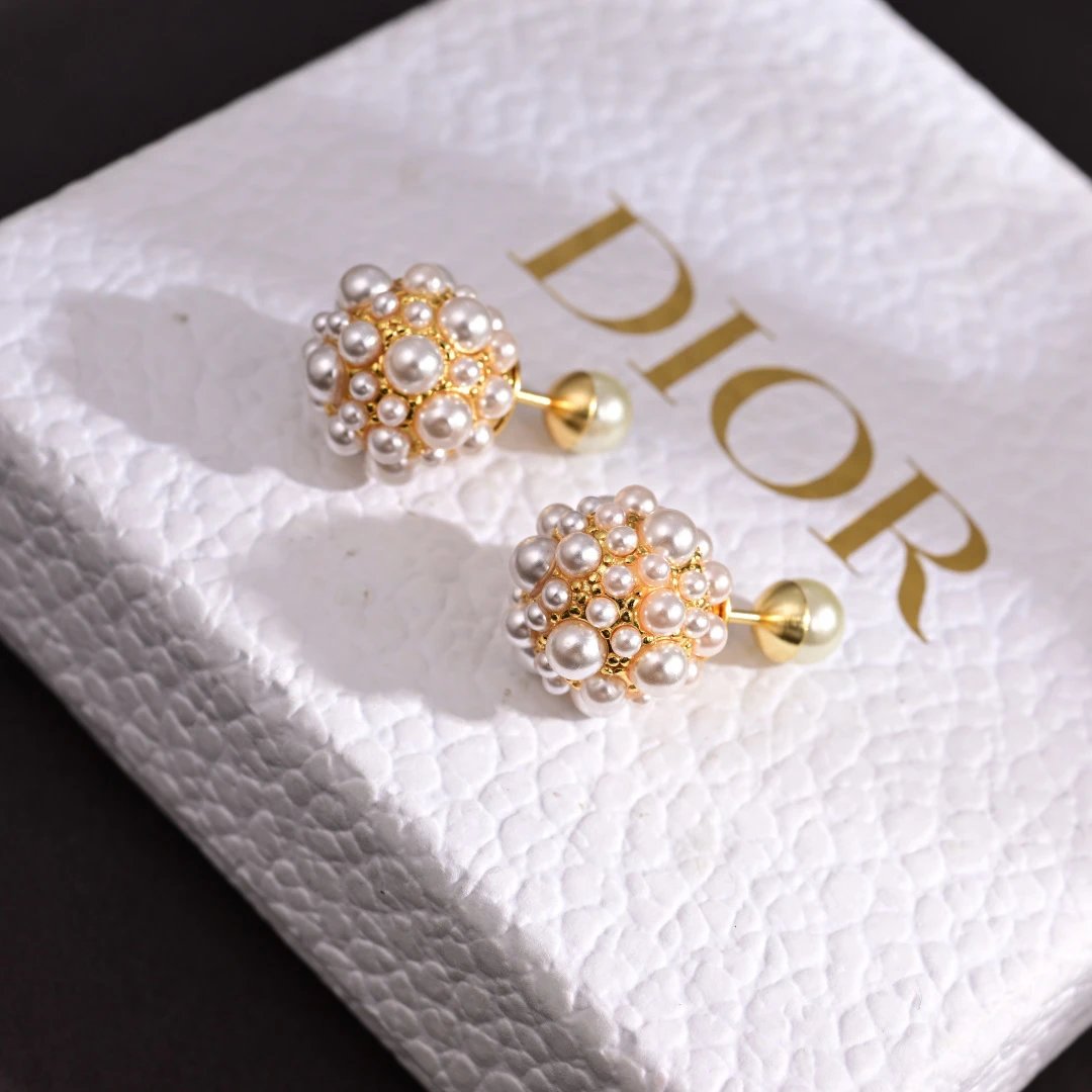 DIO EARRINGS (1) 6