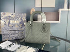 DIO Handbags (1)
