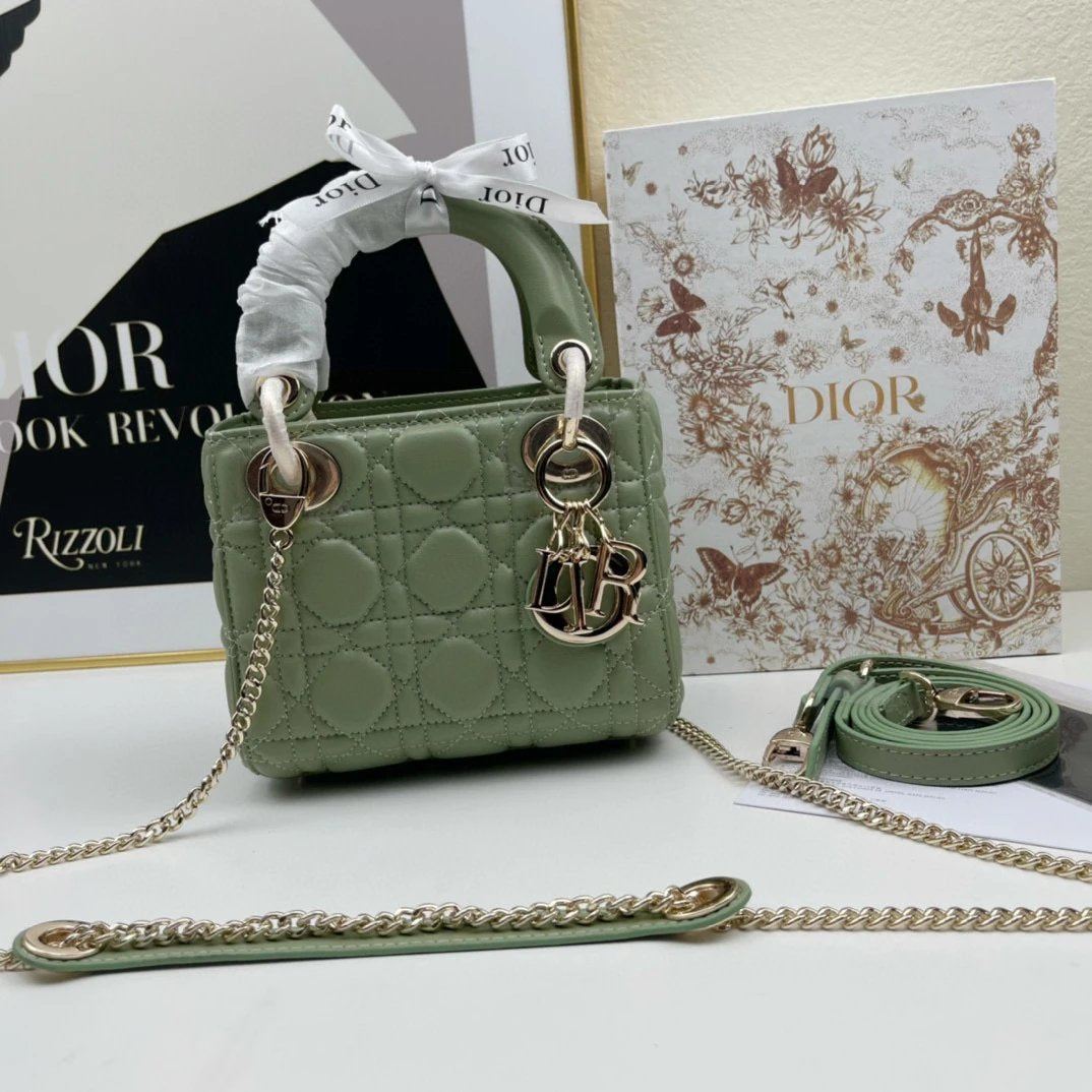 DIO Handbags (1) 3