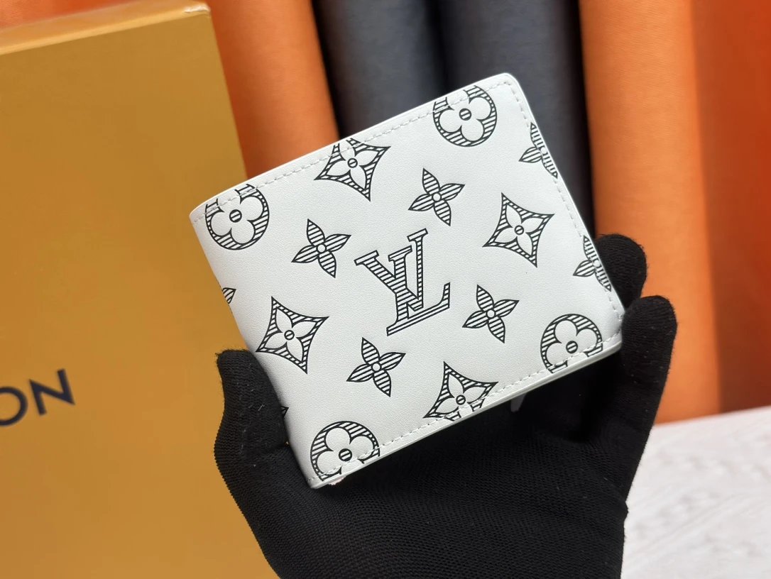 VL WALLETS (2) 15