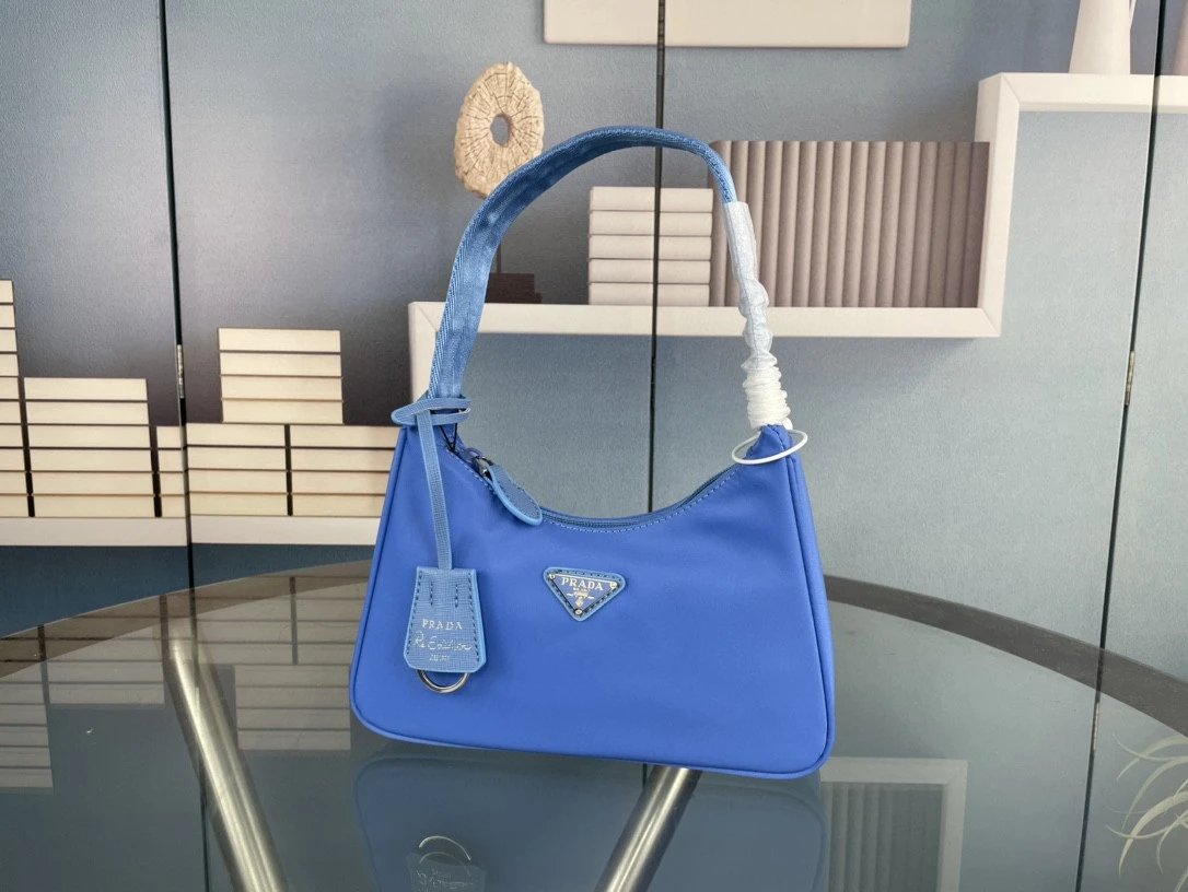 PRAD HANDBAGS (1) 39