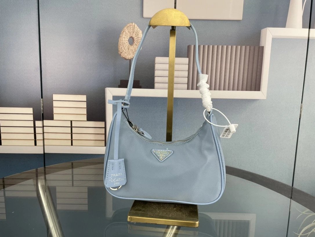 PRAD HANDBAGS (1) 31