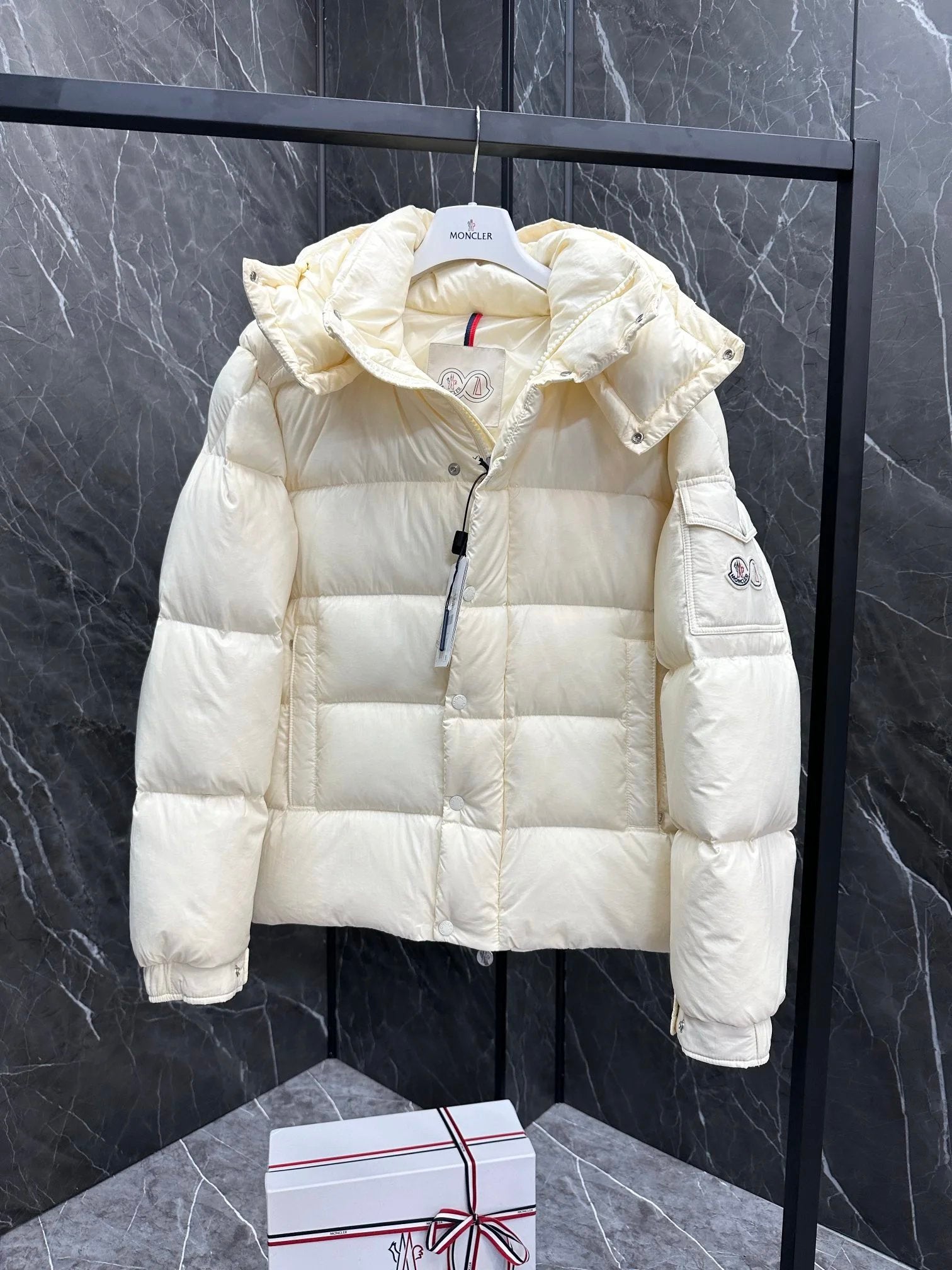 MONCL JACKET (5) 3