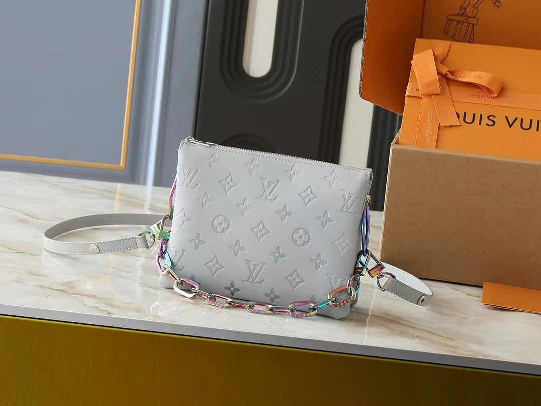 VL Crossbody Bags (20) 10