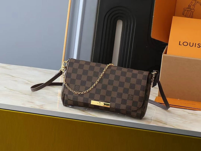 VL Handbags (18)