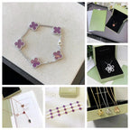VAN CHE Women's Necklaces