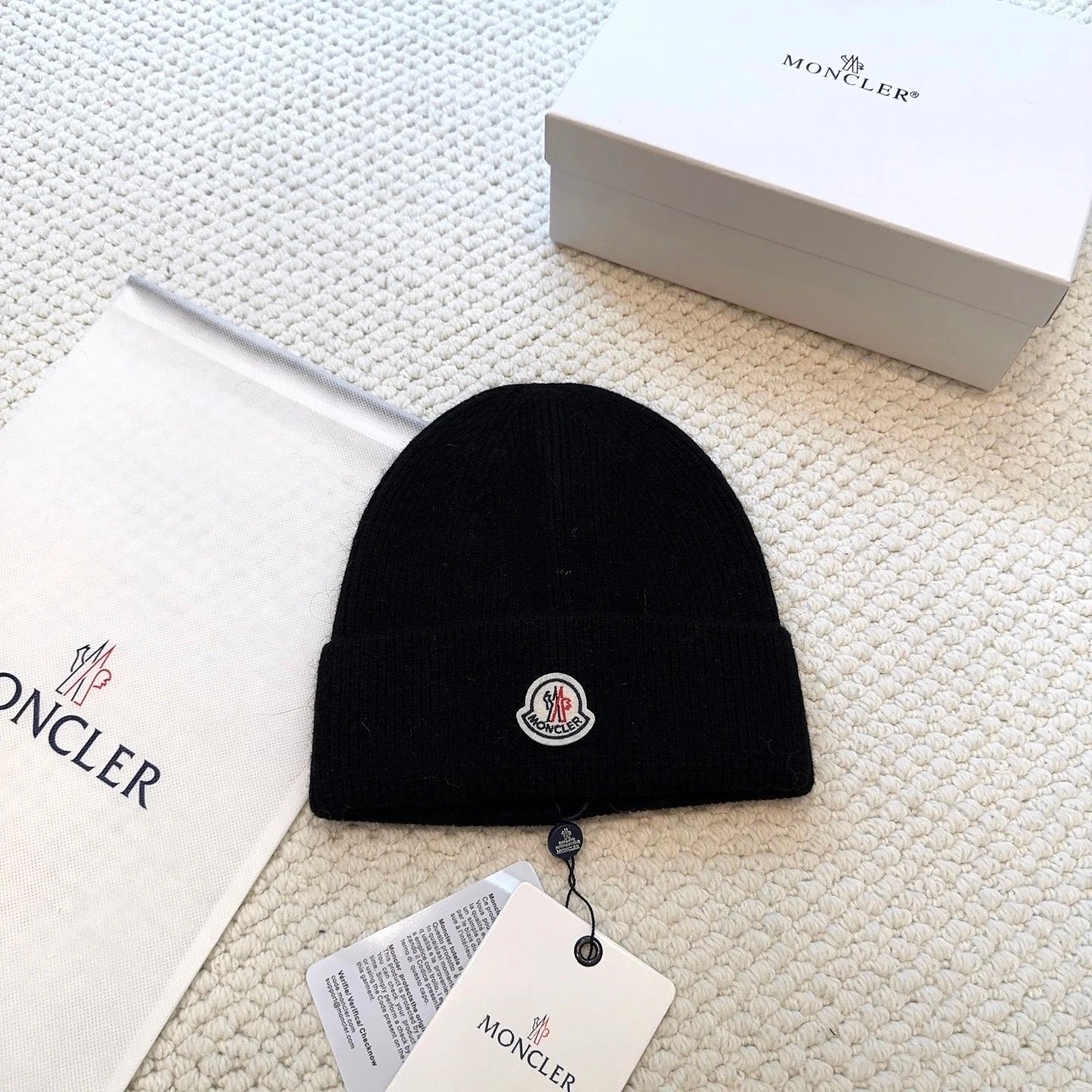 MONCL HAT (2) 13