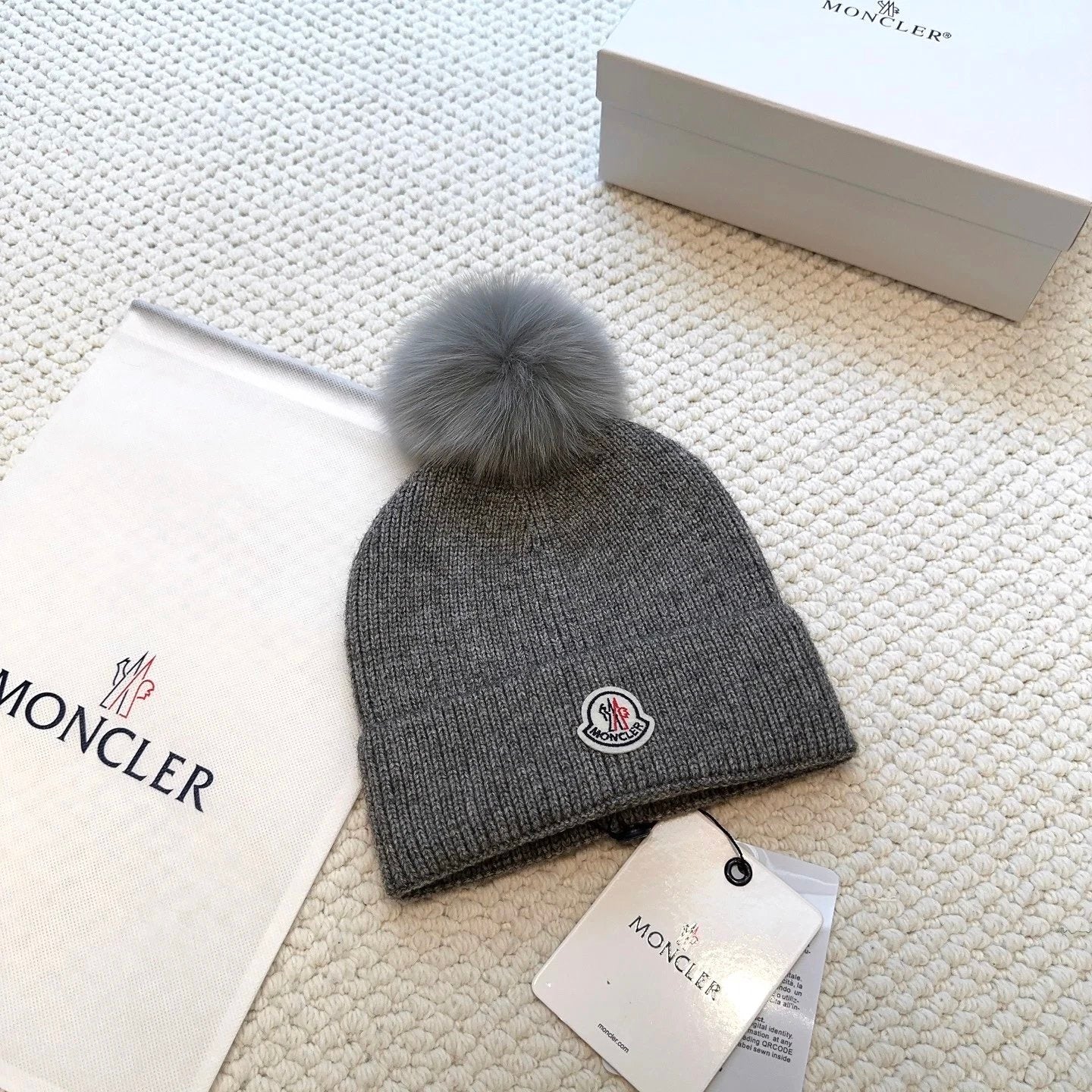 MONCL HAT (2) 8