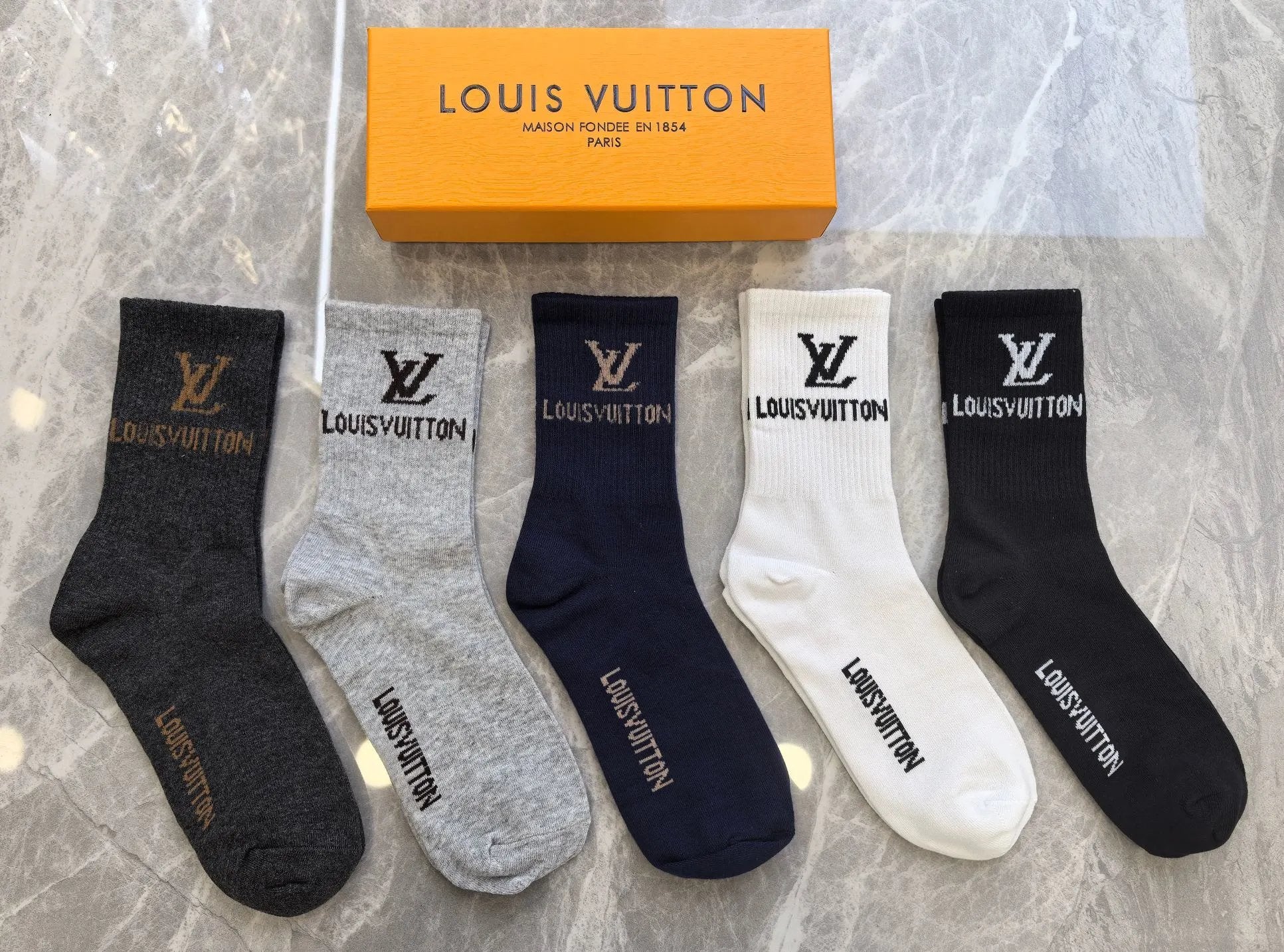 VL SOCKS (1) 5