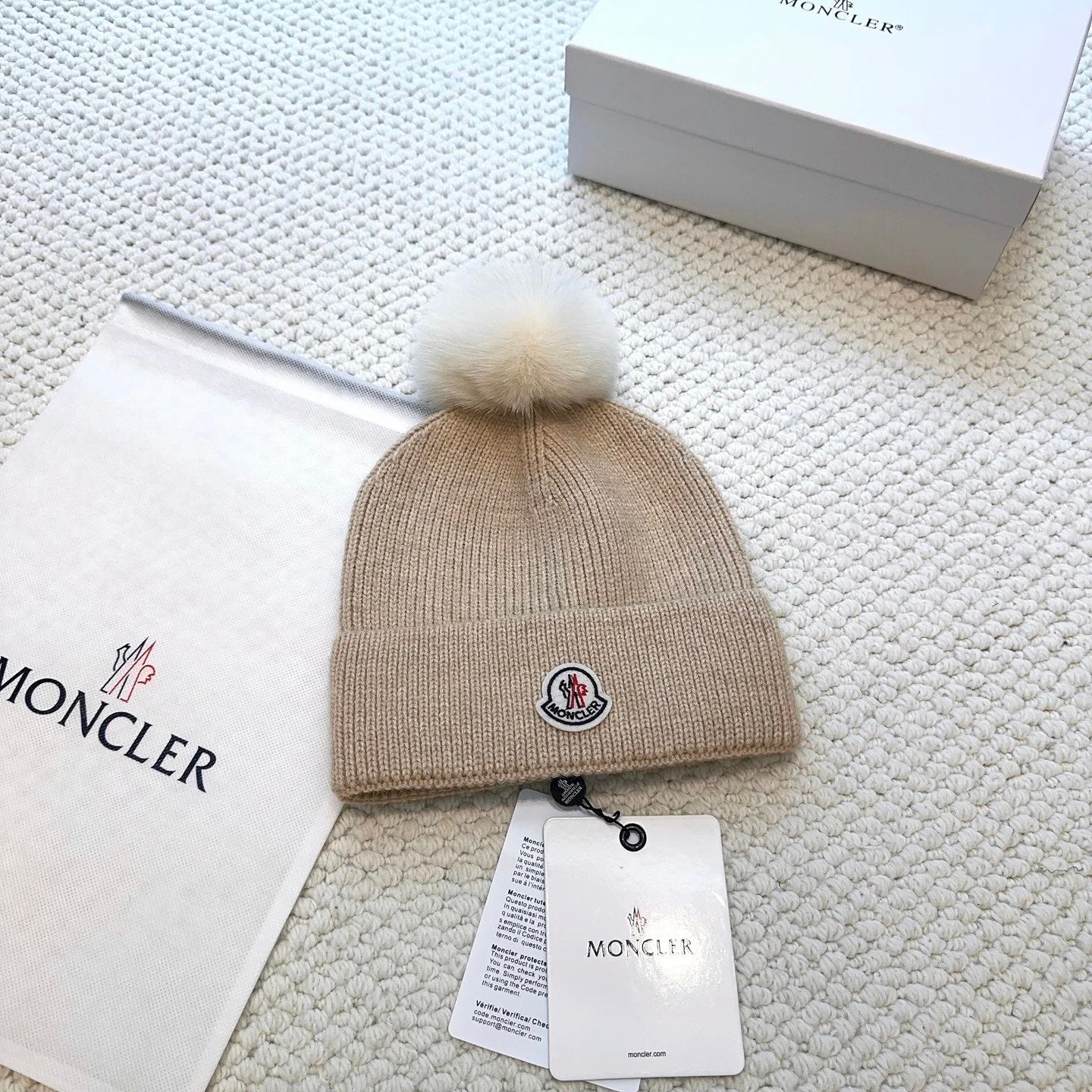 MONCL HAT (2) 6