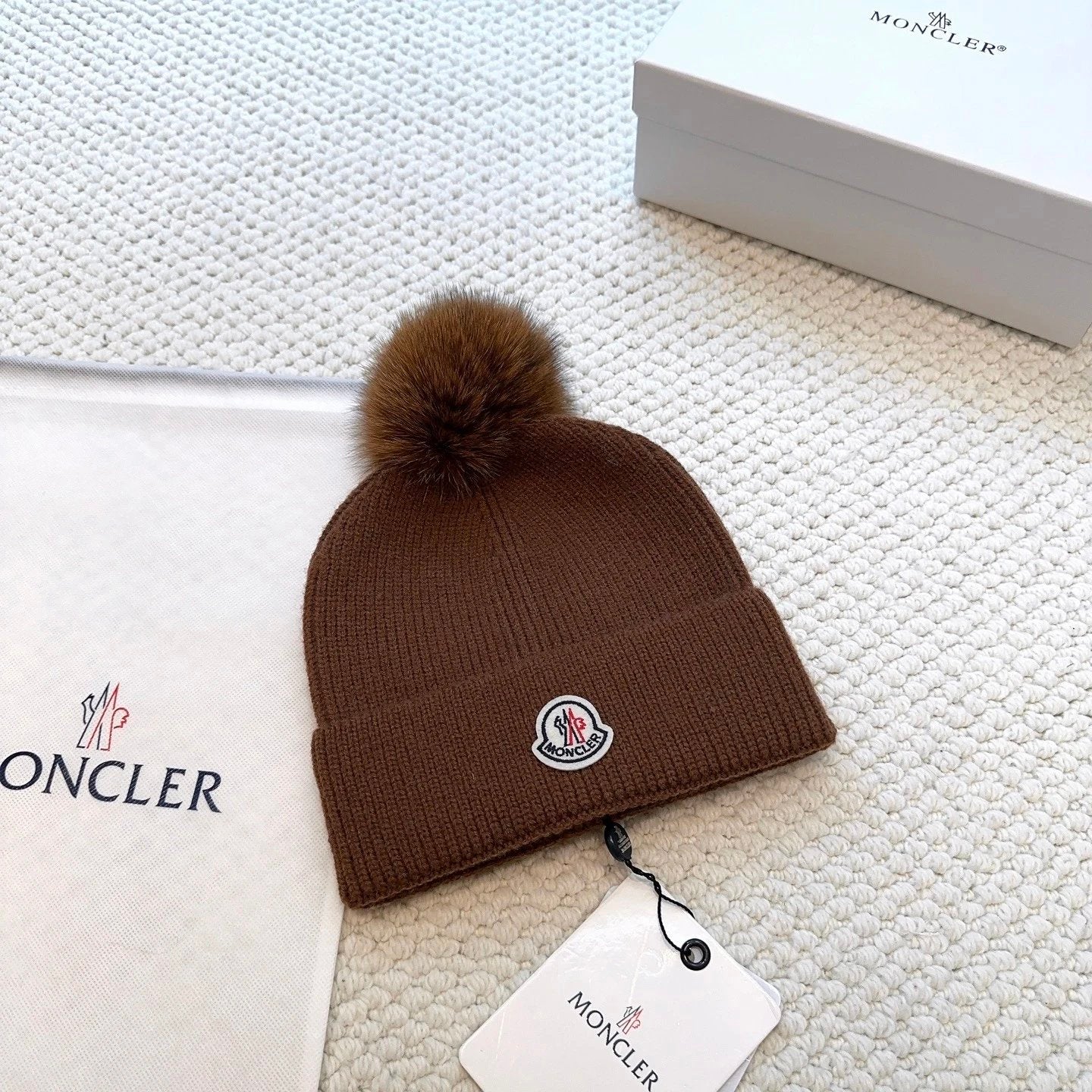 MONCL HAT (2) 5