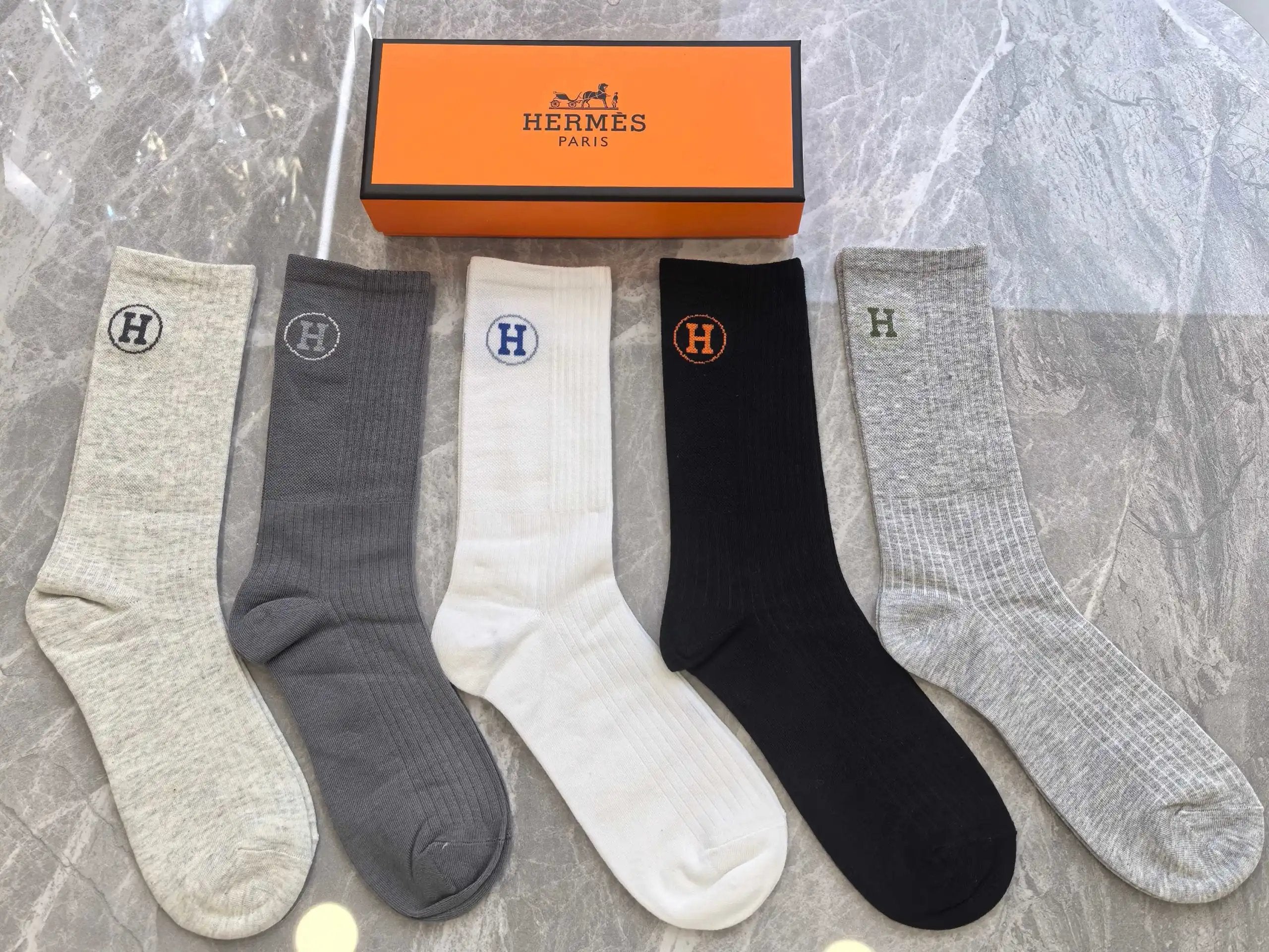 HERM SOCKS (1) 3